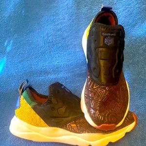 Reebok Flip on sport shoes🌺 unique colors. 3-D ultralight fit.